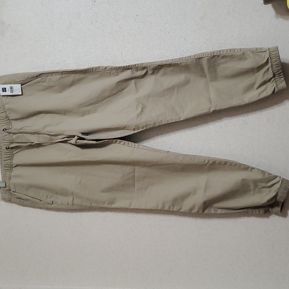 GAP Women drawstring joggers M NWT